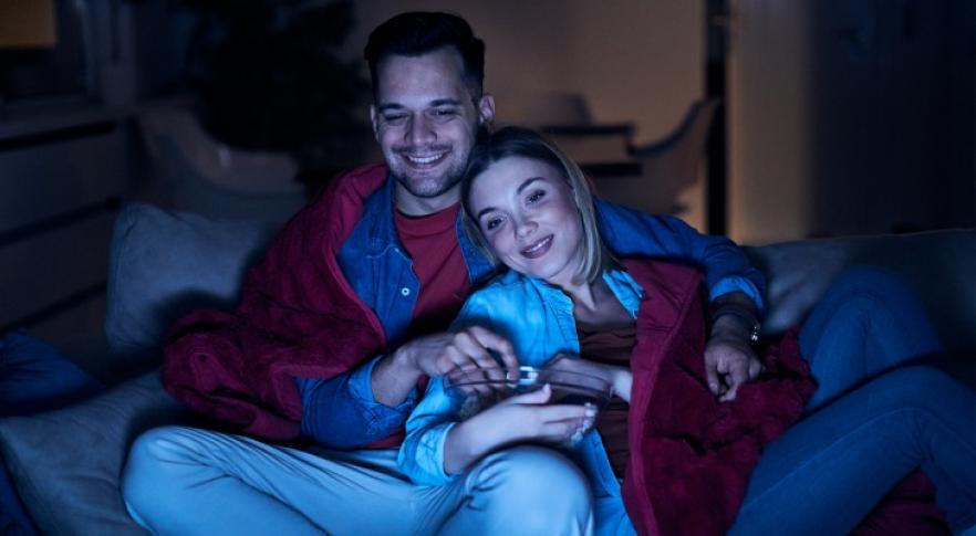 3 Beneficios de ver películas con tu pareja